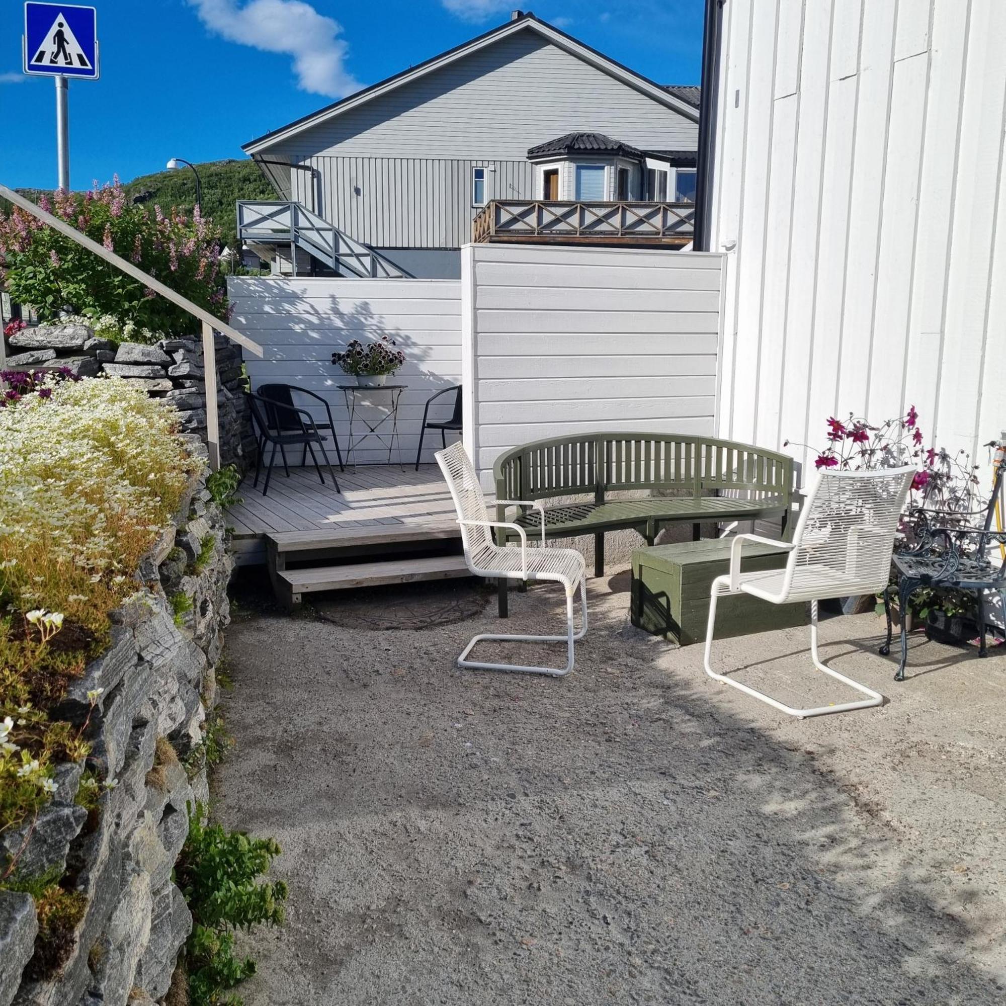 Loftsleilighet Midt I Sentrum Skjervoy Екстериор снимка